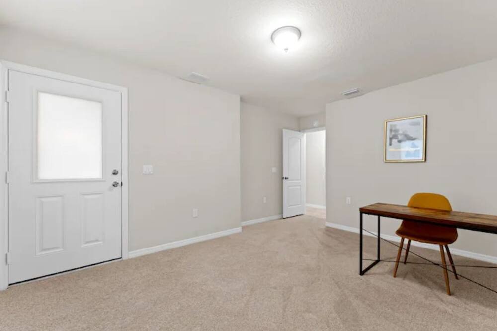 Photo of Bedroom in Royal Oak Golf Country Club