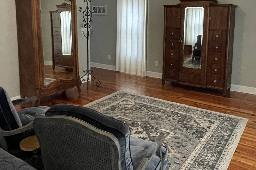 Photo of Bedroom in Aiken