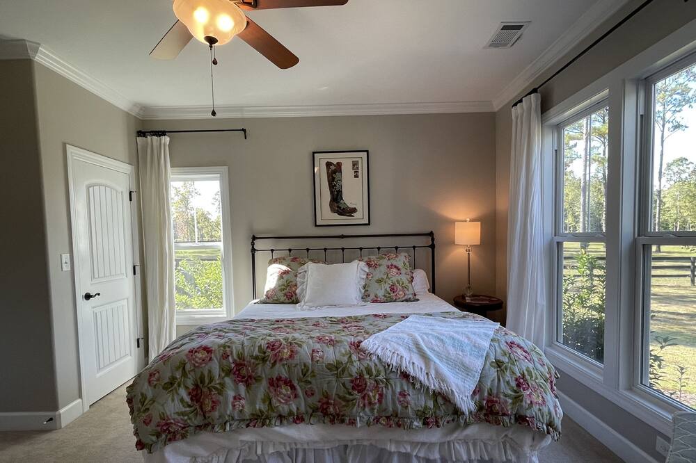 Photo of Bedroom in Aiken