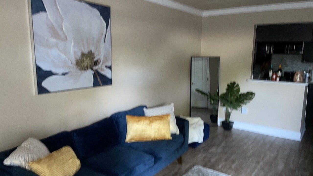 Photo of Livingroom in Spring Branch Central