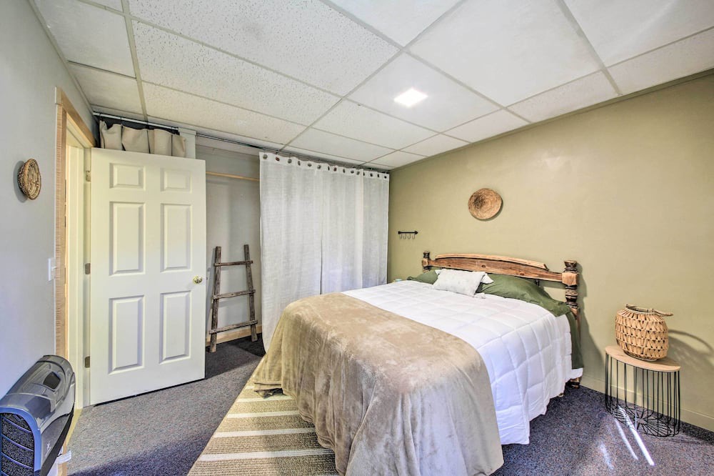 Photo of Bedroom in Noxon