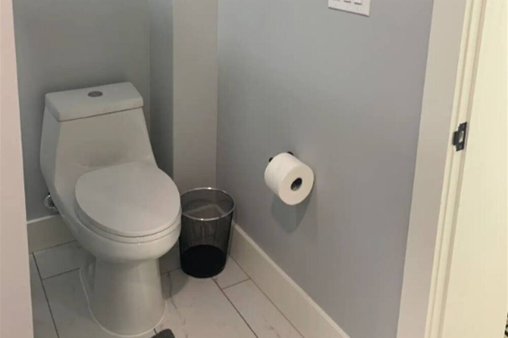 Photo of Bathroom in Kingman Park