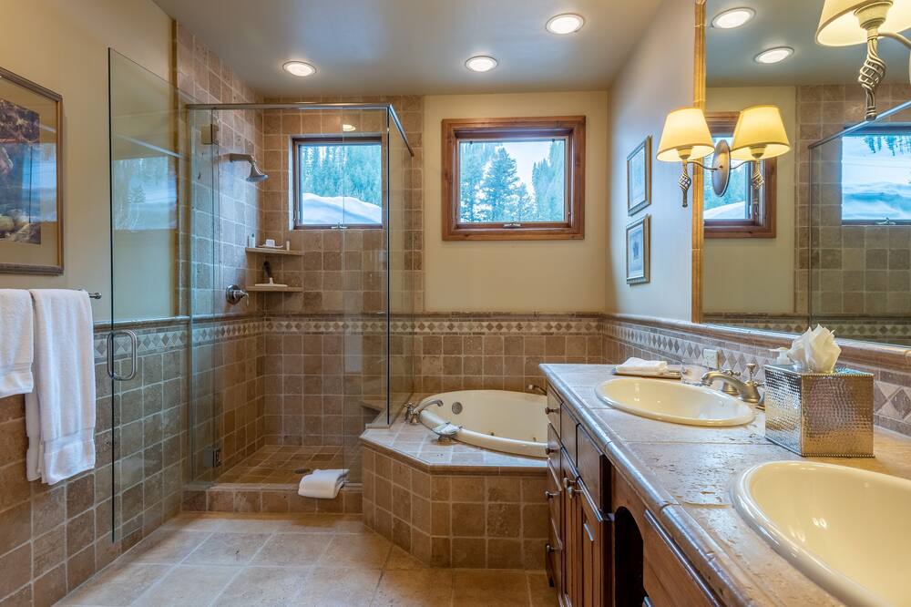 Photo of Bathroom in Warm Springs