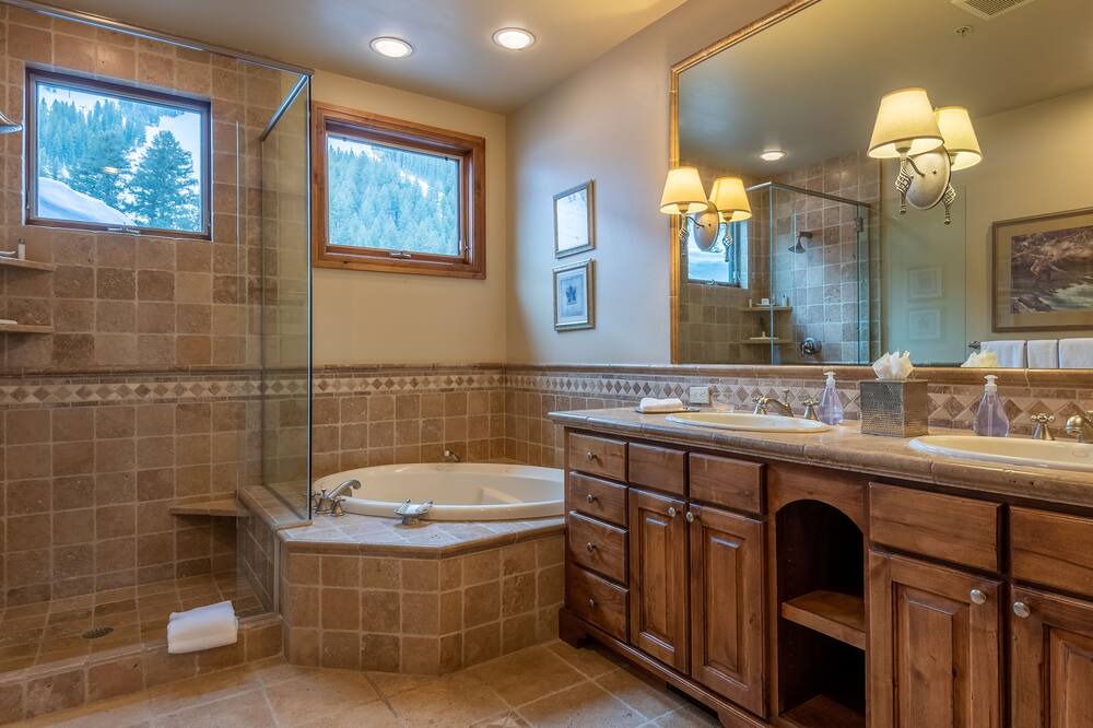 Photo of Bathroom in Warm Springs