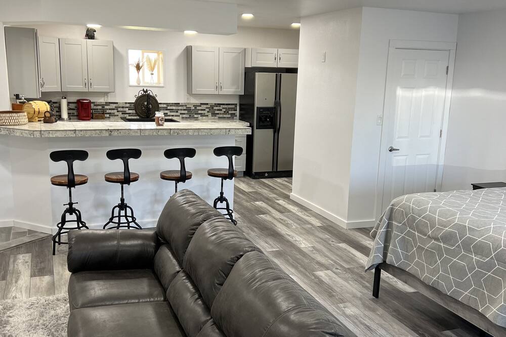 Photo of Livingroom in Heyburn