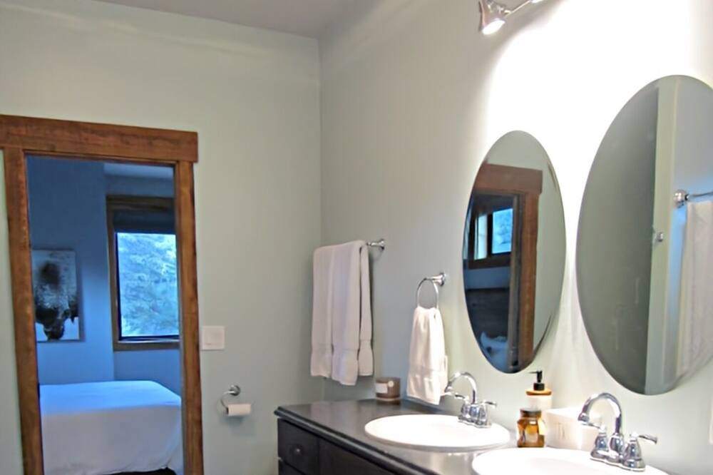 Photo of Bathroom in Kalispell