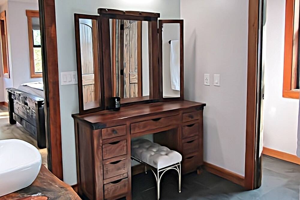 Photo of Bedroom in Kalispell