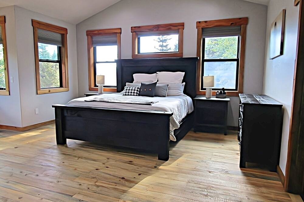Photo of Bedroom in Kalispell