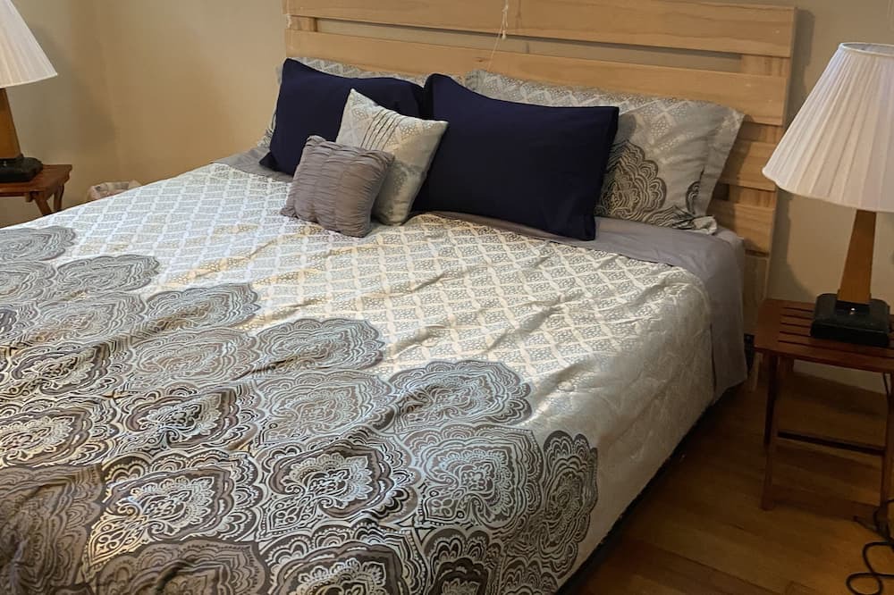 Photo of Bedroom in Cleveland