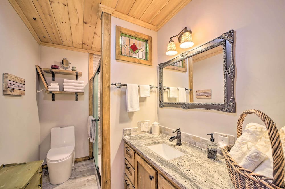 Photo of Bathroom in Sand Springs
