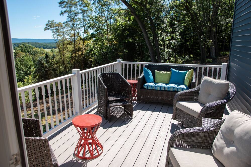 Photo of Patio Balcony in Port Matilda