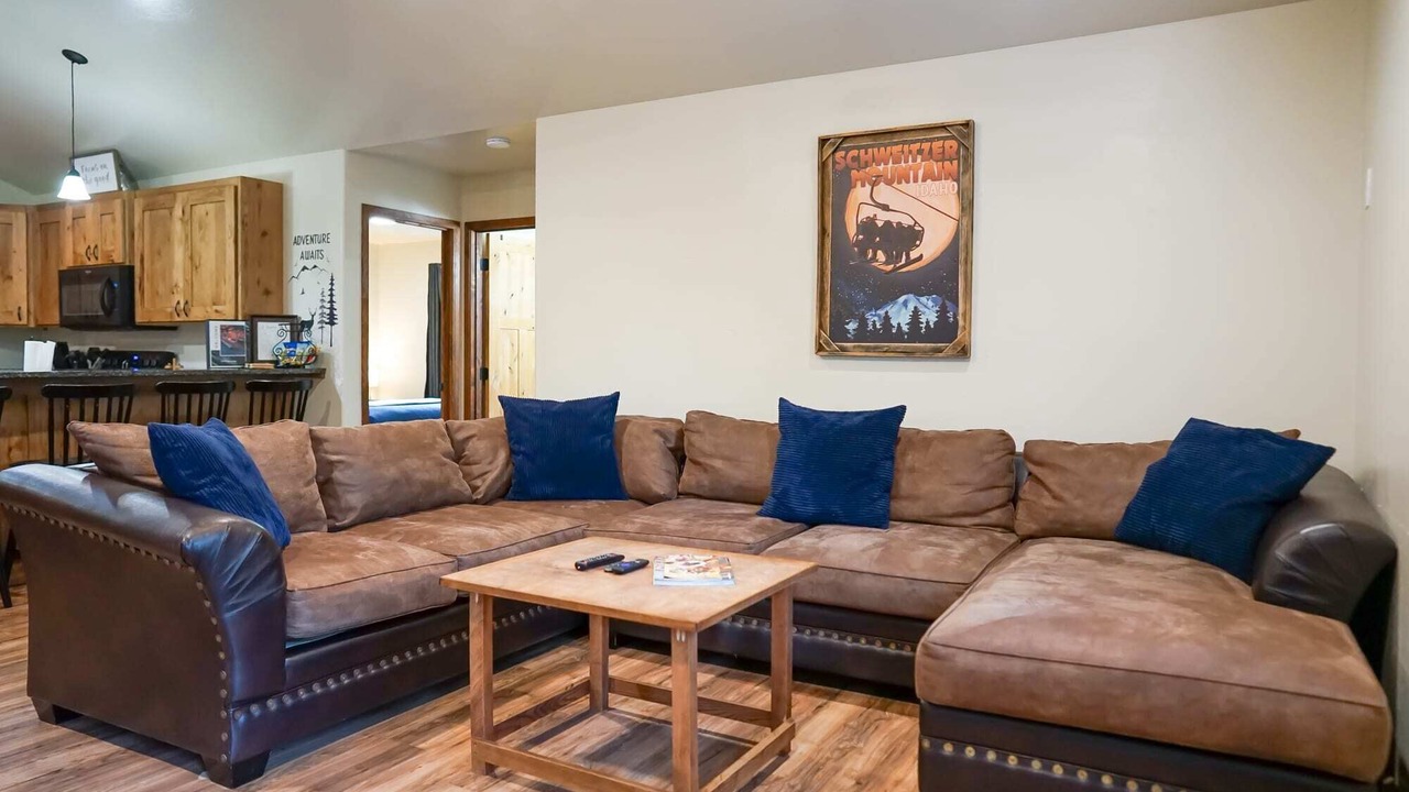 Photo of Livingroom in Athol