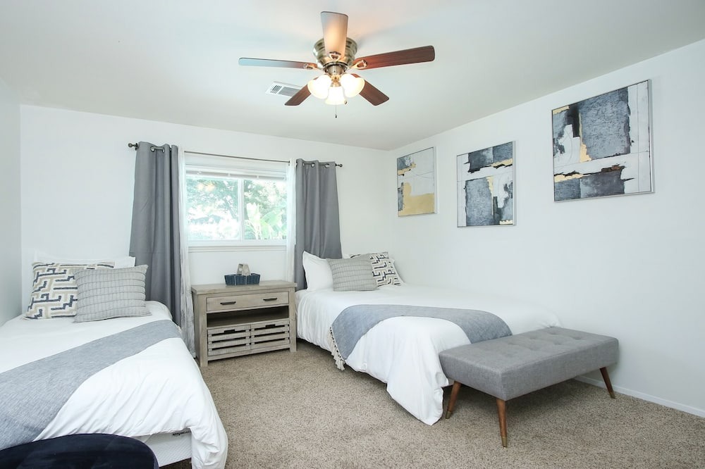 Photo of Bedroom in Spring Branch Central