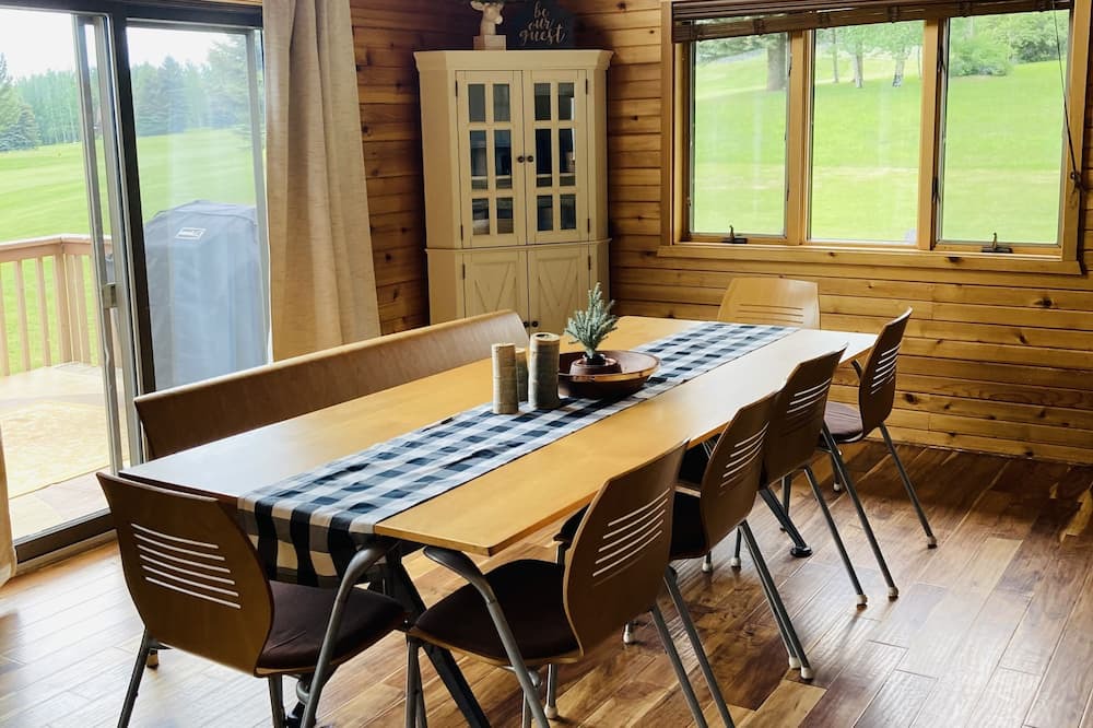Photo of Livingroom in Star Valley Ranch