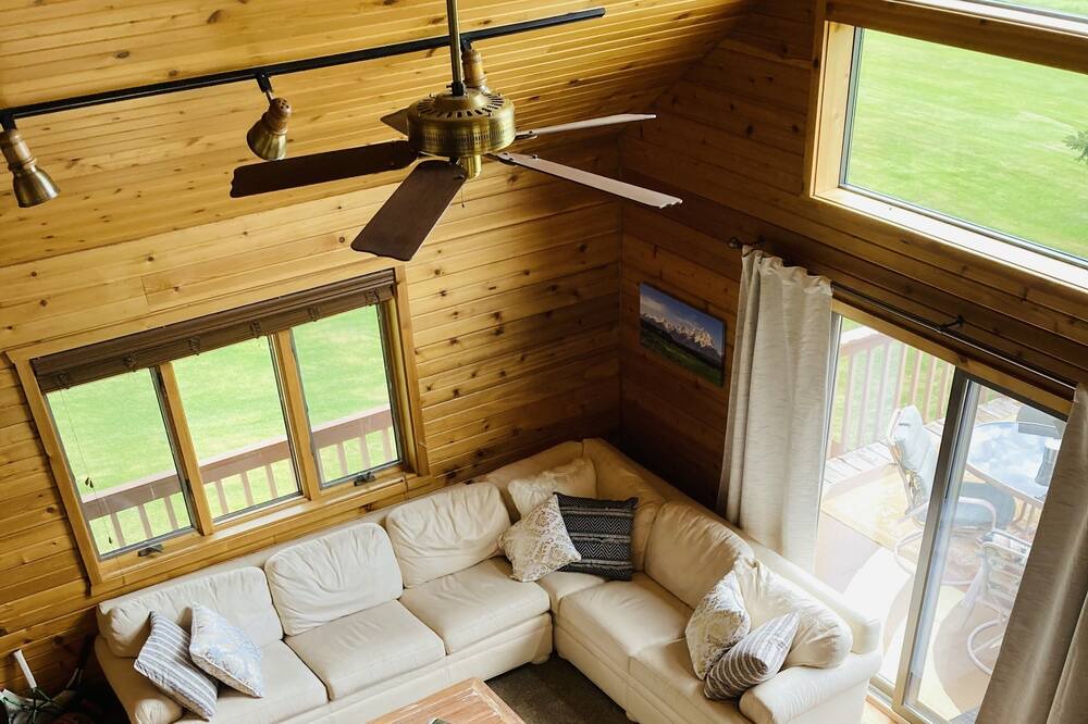 Photo of Bedroom in Star Valley Ranch