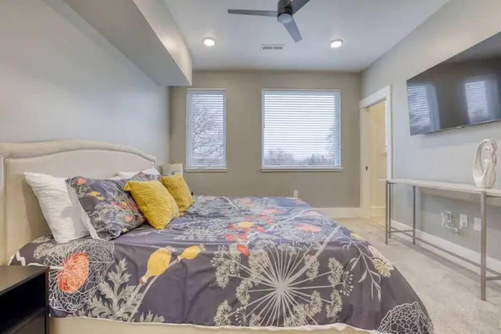Photo of Bedroom in Veterans Park