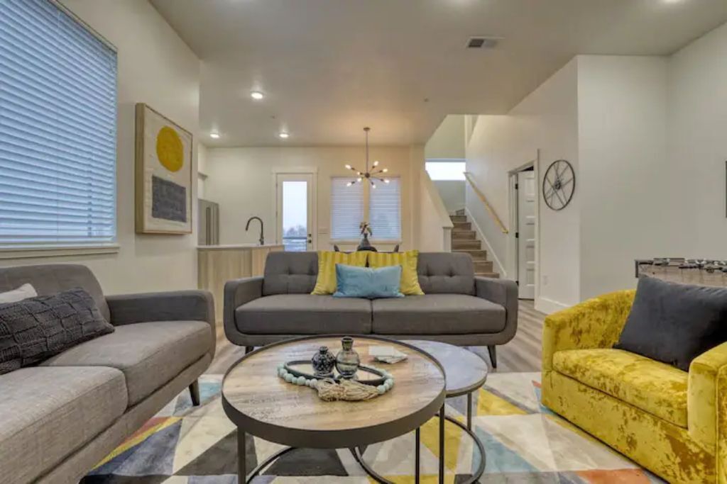 Photo of Livingroom in Veterans Park