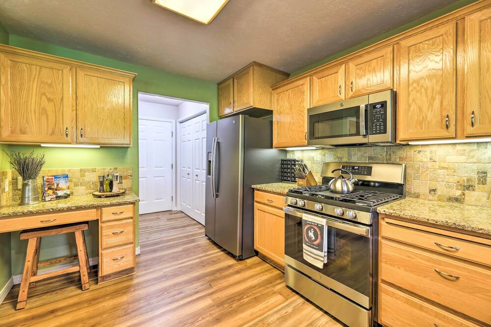 Photo of Kitchen in Star Valley Ranch