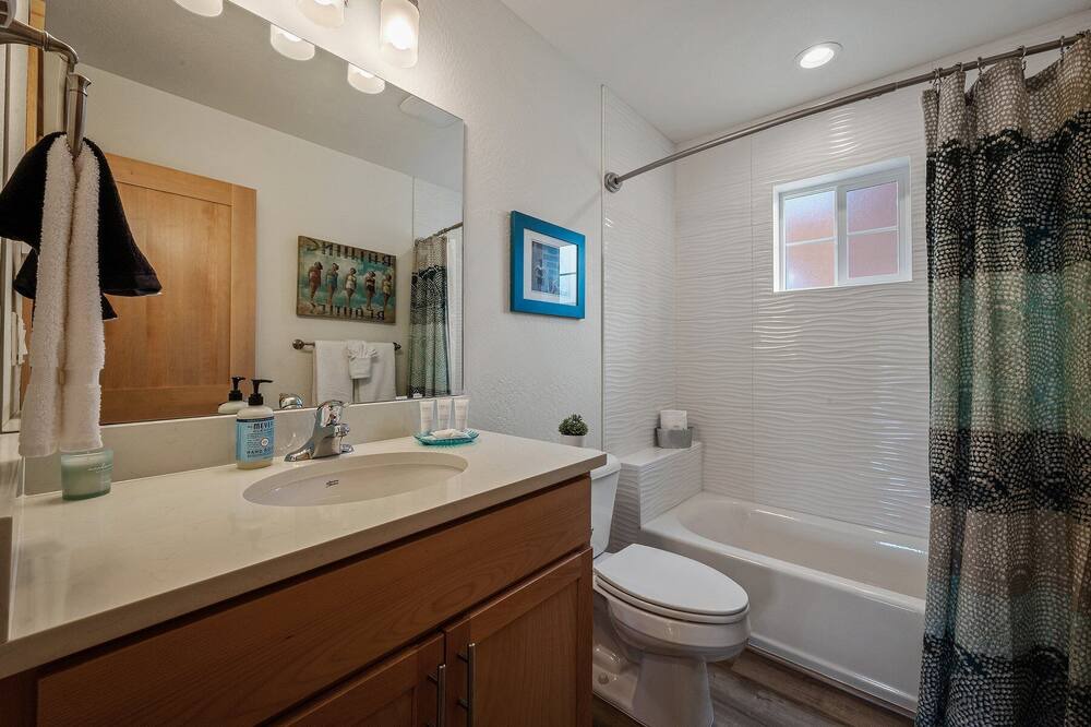 Photo of Bathroom in Dover Bay