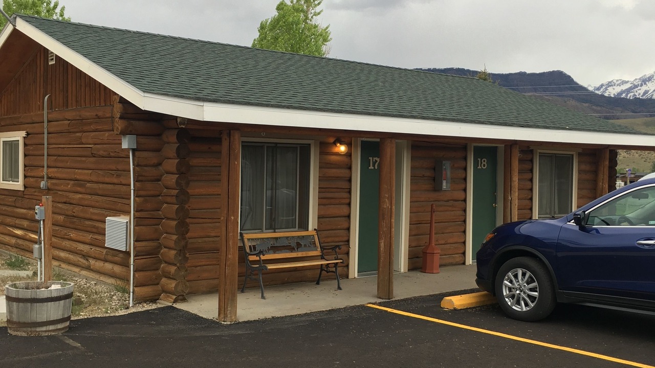 Photo of Outdoor in Wapiti
