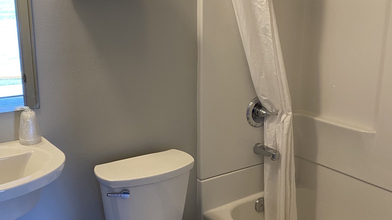 Photo of Bathroom in Wapiti