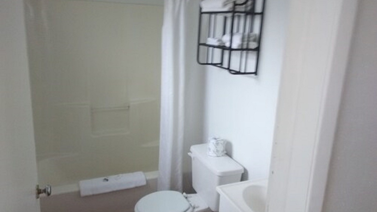 Photo of Bathroom in Kellogg