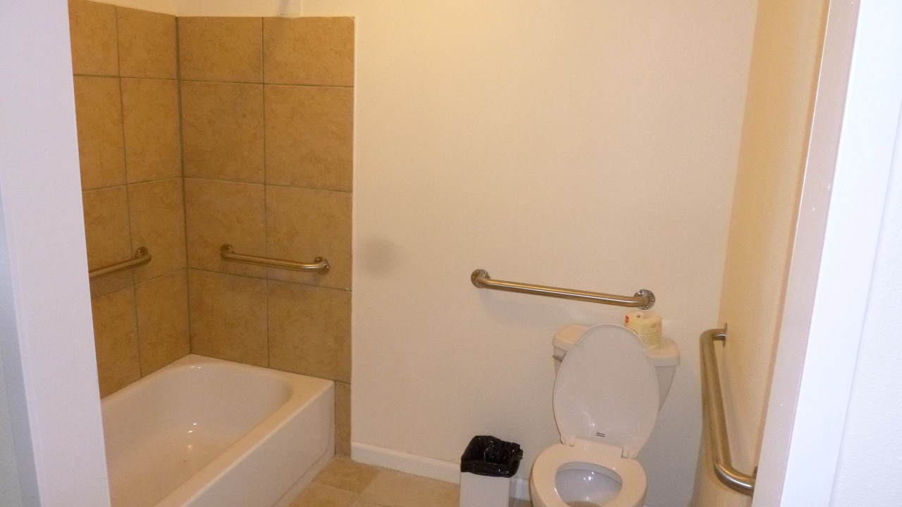 Photo of Bathroom in Alvin