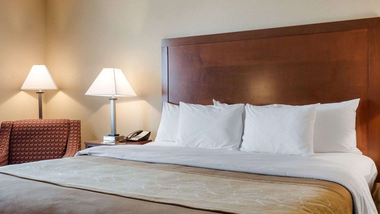Photo of Bedroom in Watford City