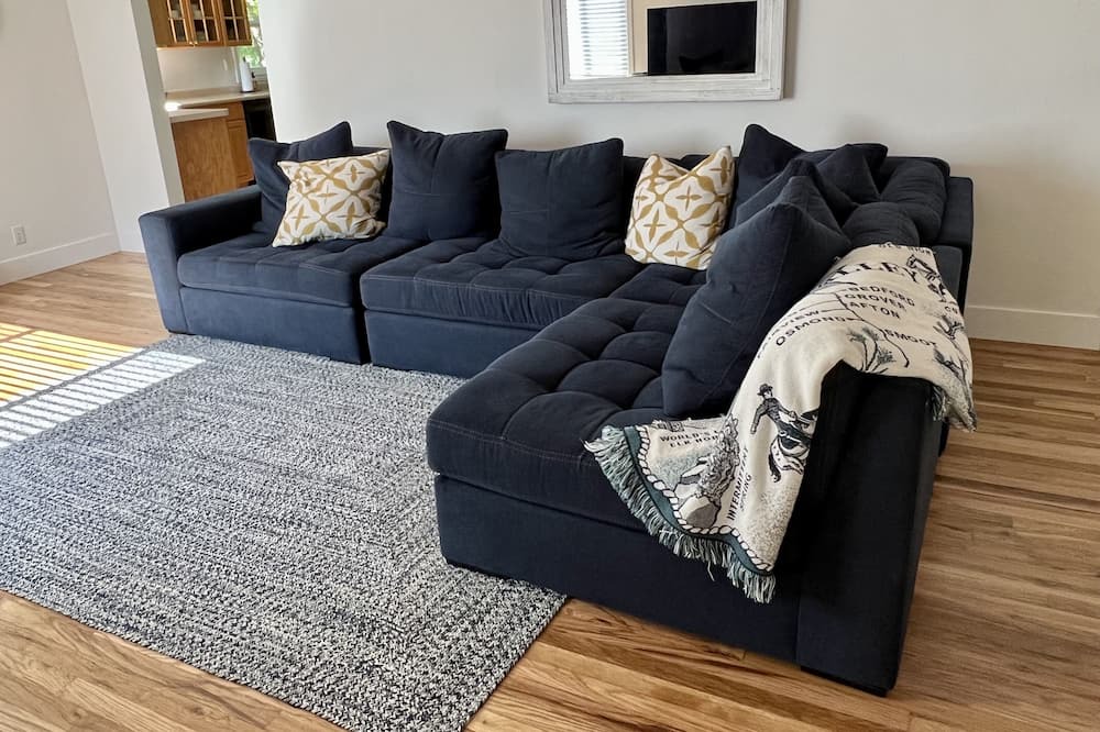 Photo of Livingroom in Freedom