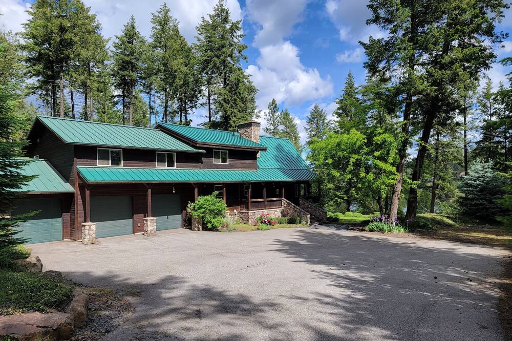 Photo of Outdoor in Nine Mile Falls