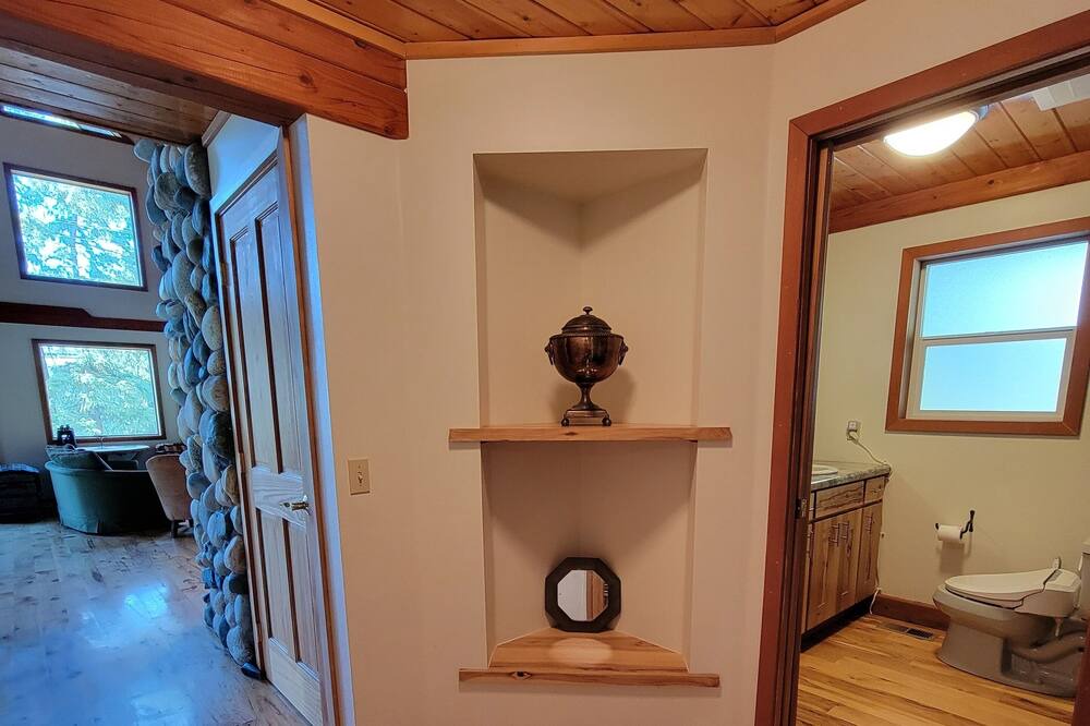 Photo of Bedroom in Nine Mile Falls