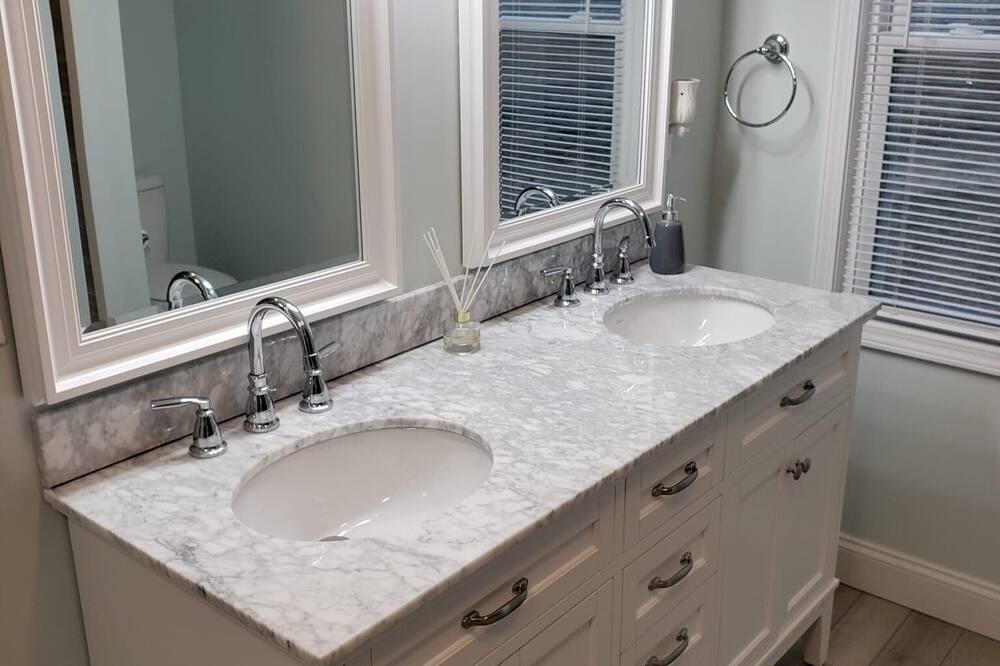Photo of Bathroom in Port Clinton