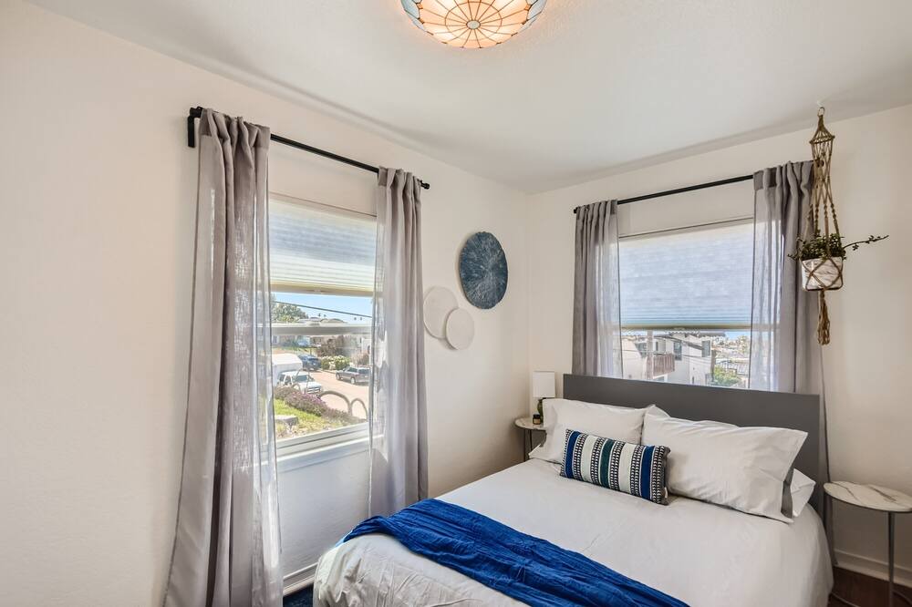 Photo of Bedroom in Point Loma Heights