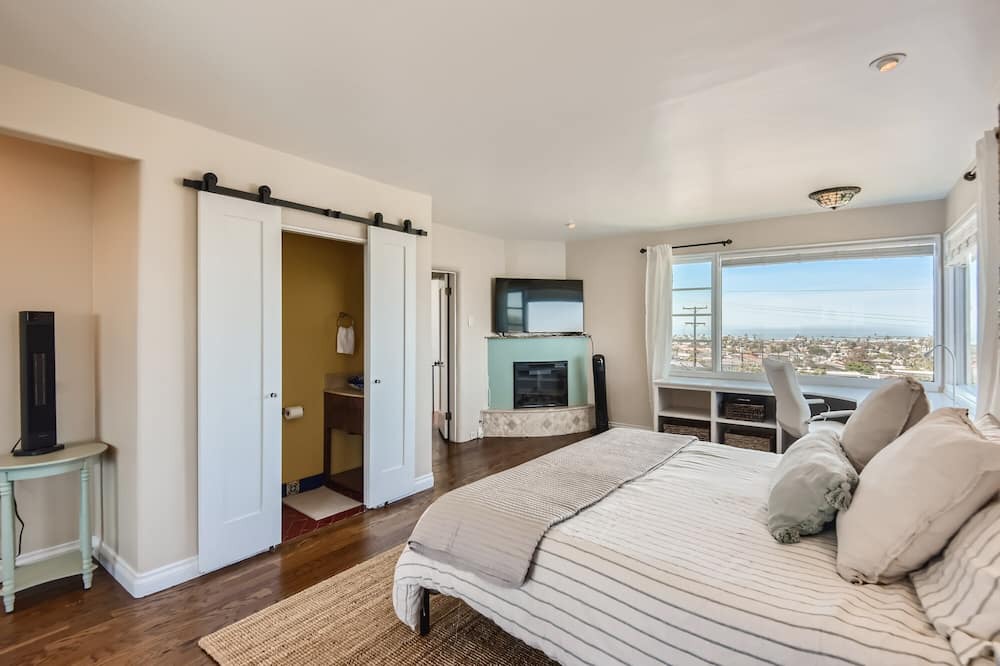 Photo of Bedroom in Point Loma Heights