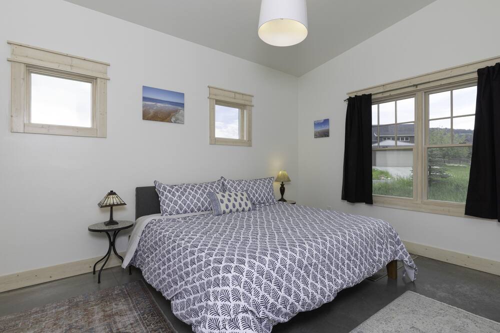 Photo of Bedroom in Big Sky