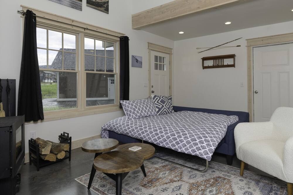 Photo of Livingroom in Big Sky