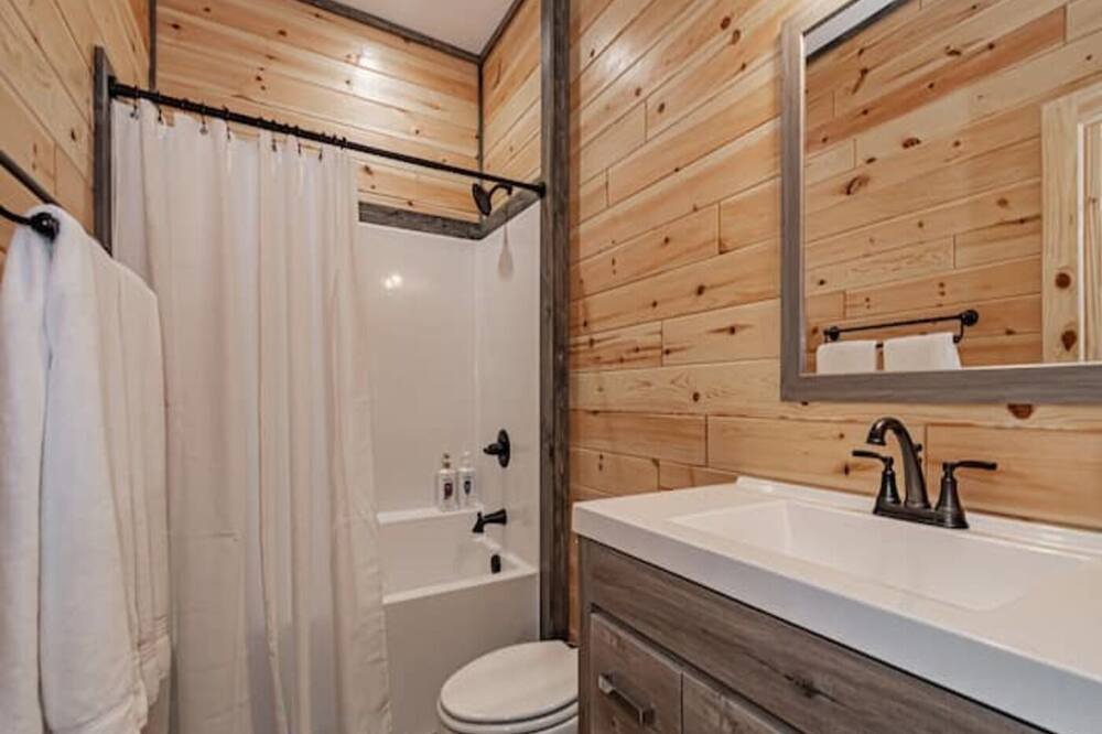 Photo of Bathroom in Tetonia