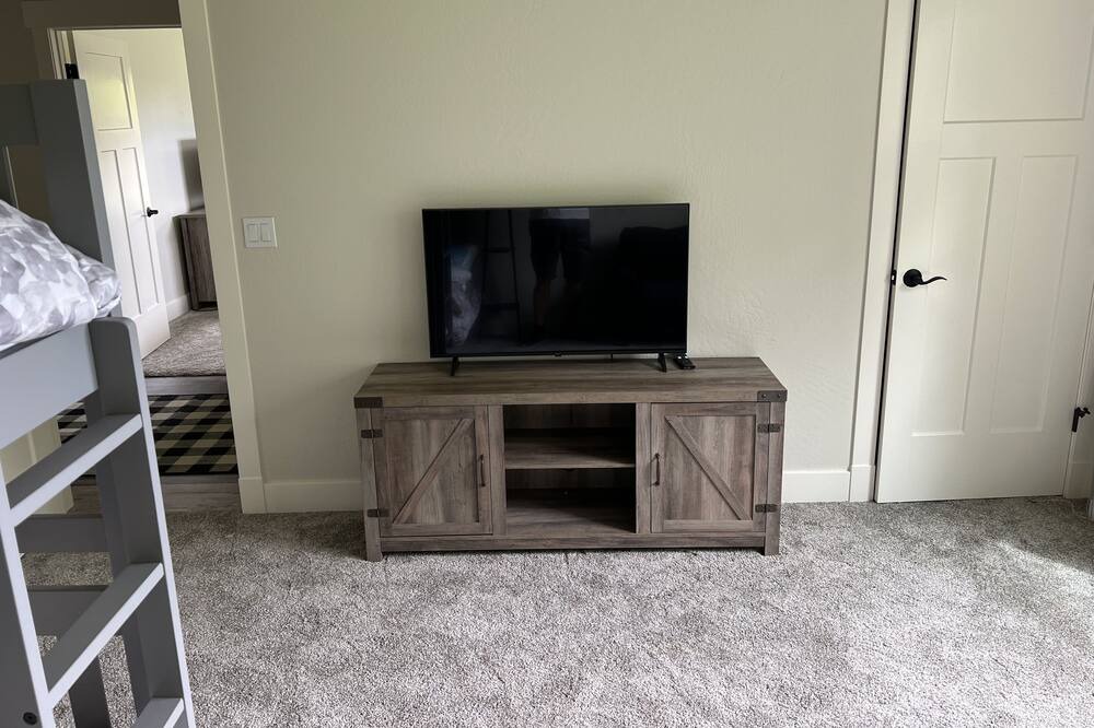 Photo of Bedroom in Dover Bay
