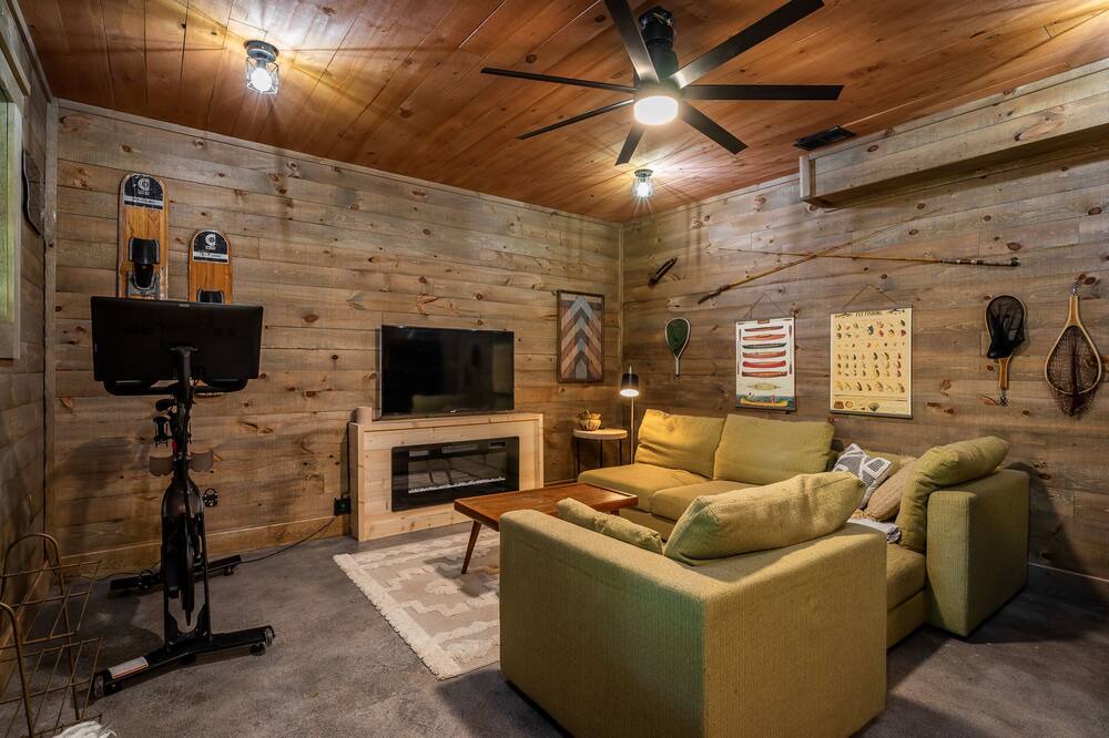 Photo of Livingroom in Walnut Mountain