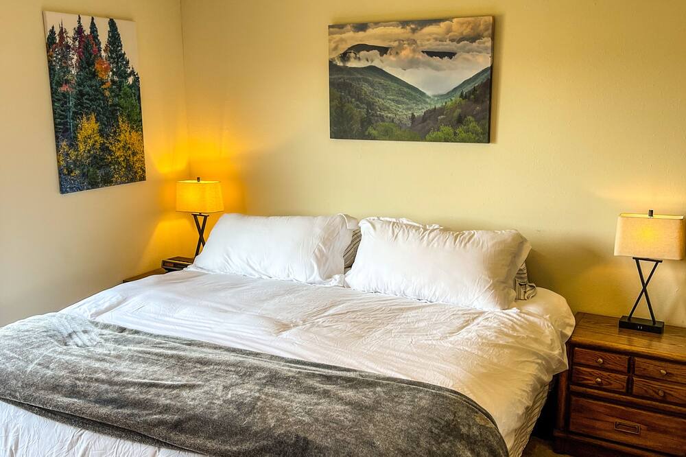 Photo of Bedroom in Pinedale