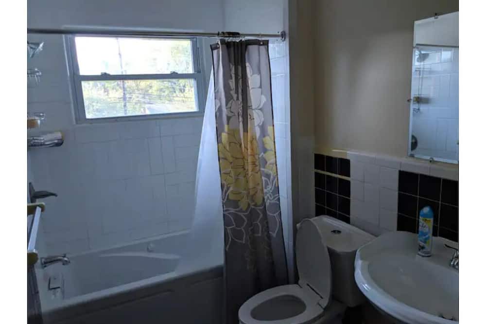 Photo of Bathroom in Hillandale