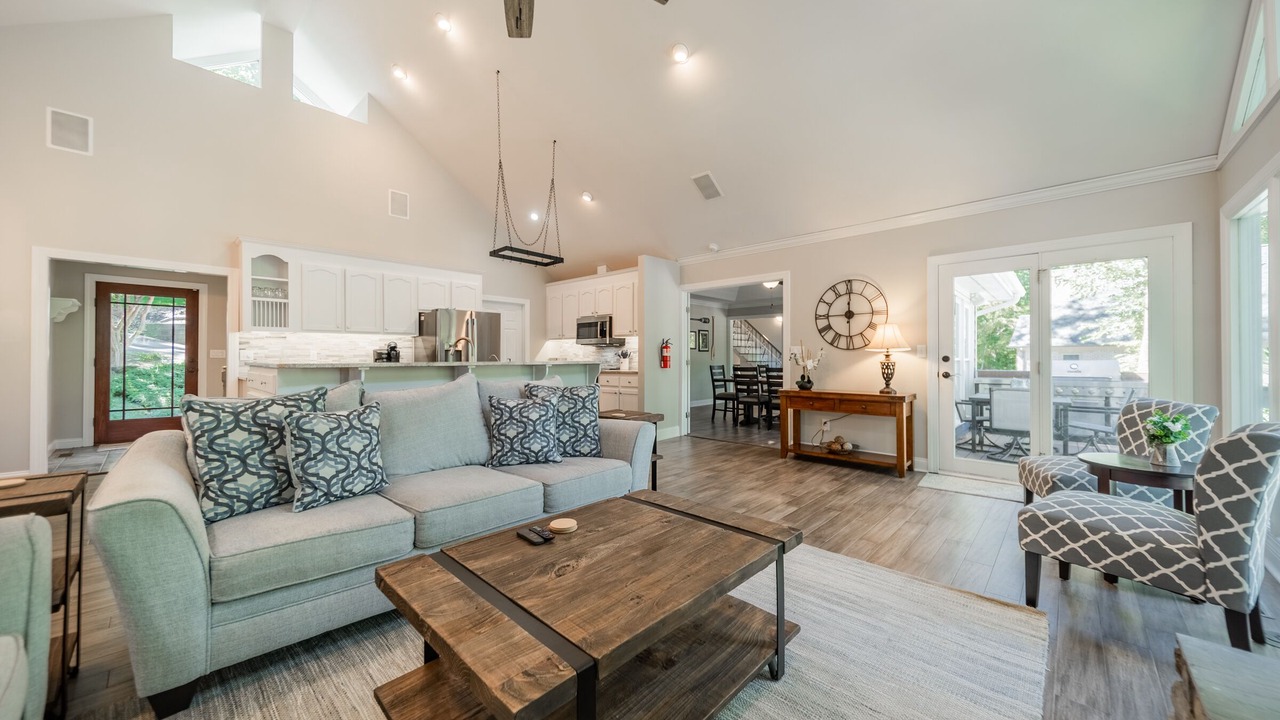 Photo of Livingroom in Barium Springs