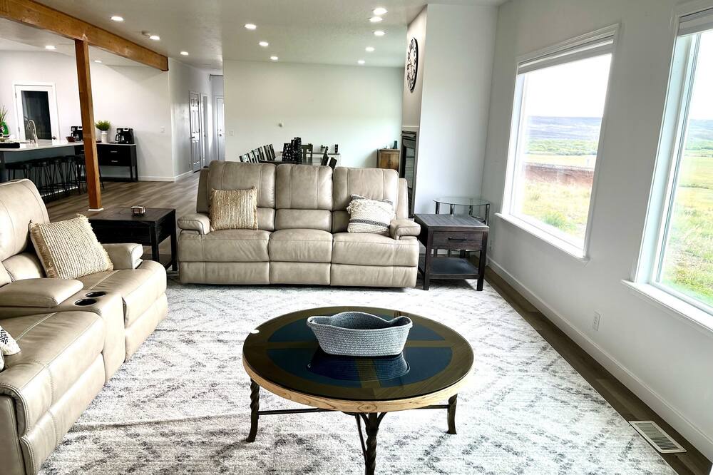 Photo of Livingroom in Daniel