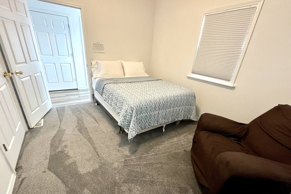 Photo of Bedroom in Daniel