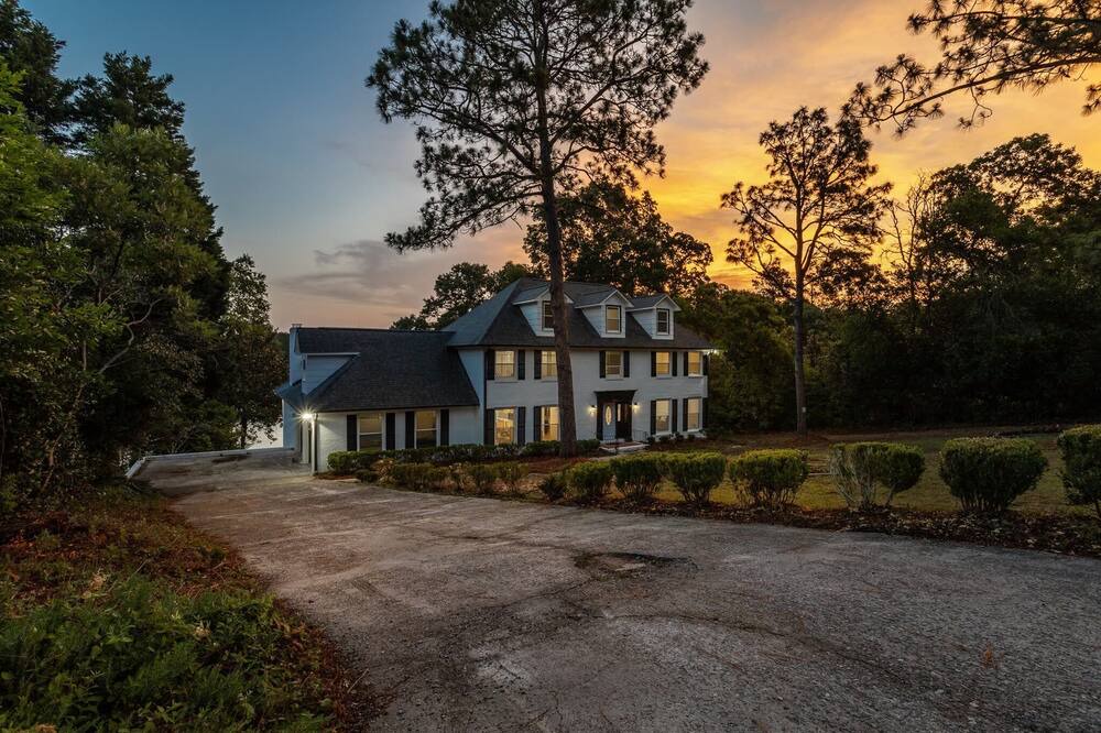 Photo of Outdoor in Huntcliff
