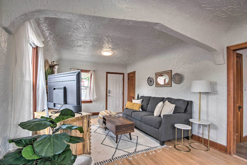 Photo of Livingroom in Laurel