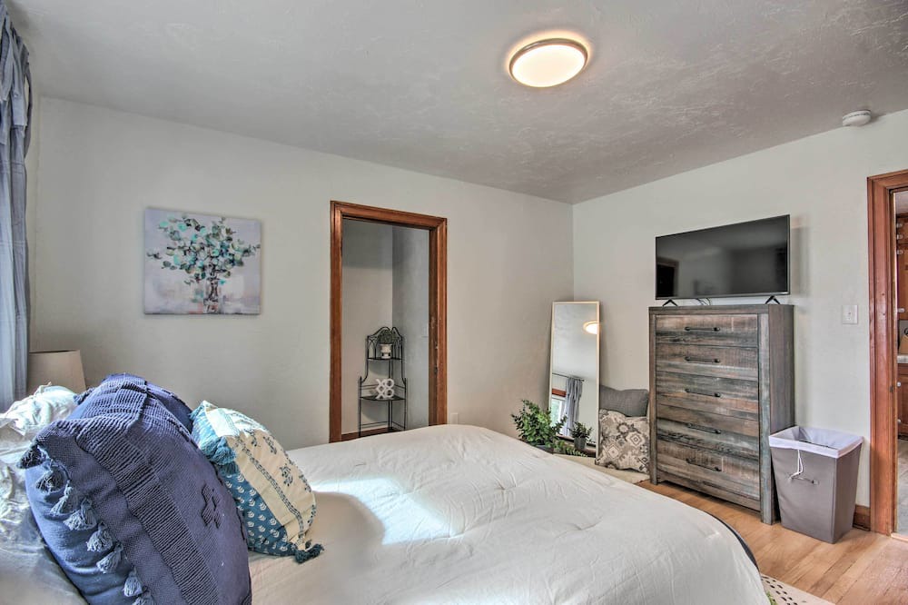 Photo of Bedroom in Laurel