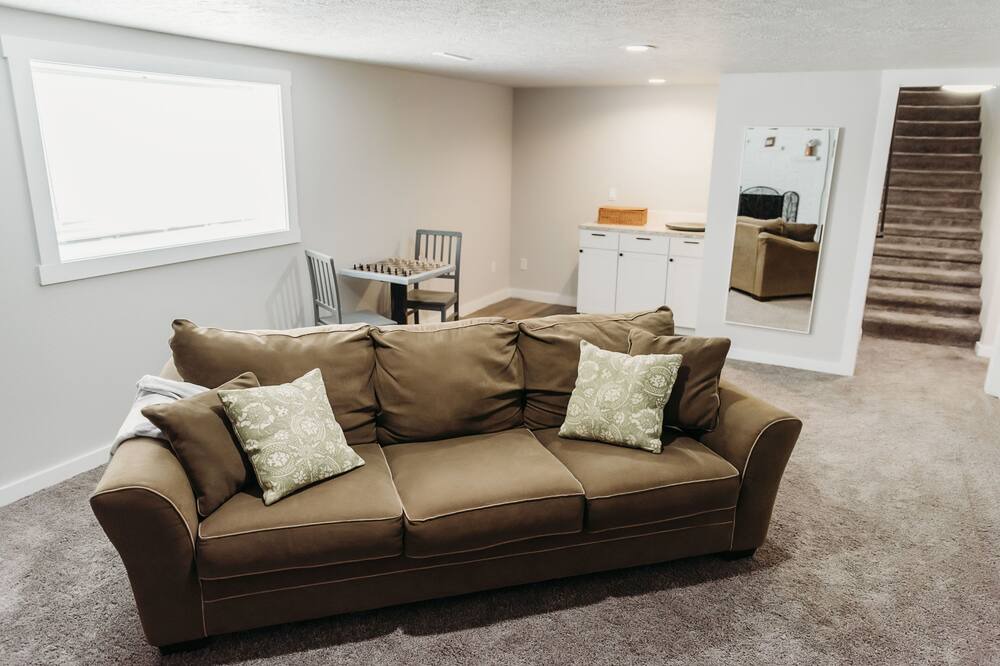 Photo of Livingroom in Caldwell