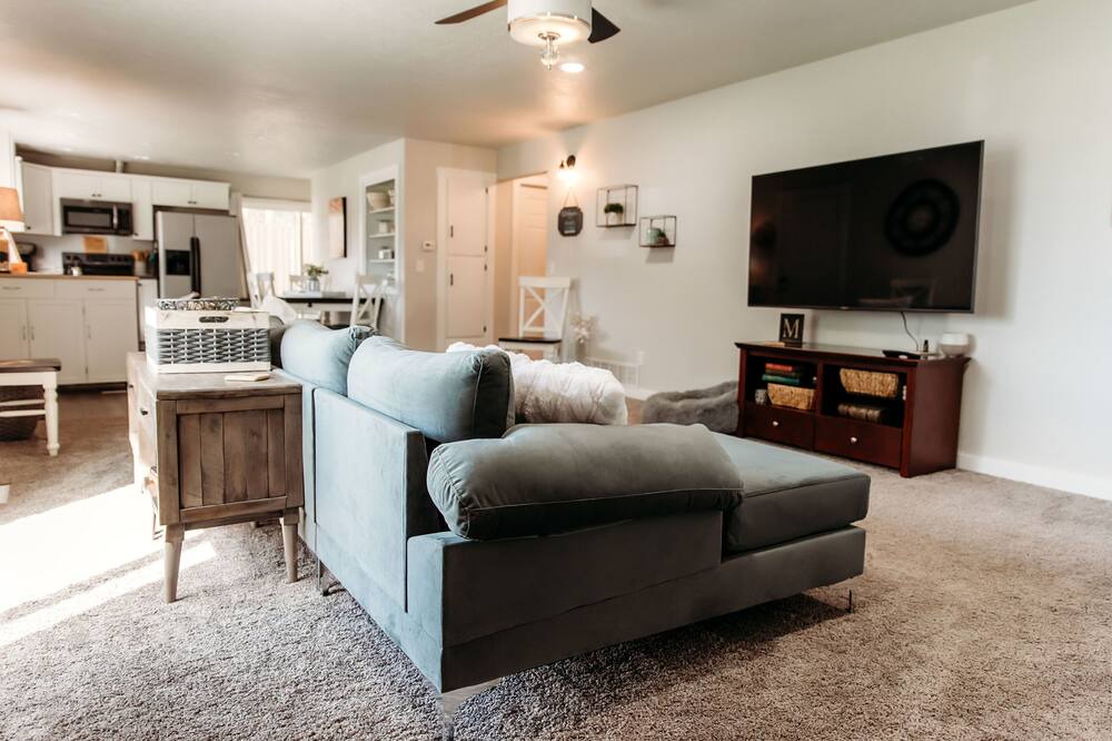 Photo of Livingroom in Caldwell
