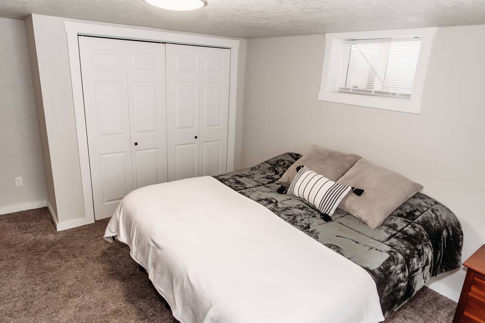 Photo of Bedroom in Caldwell